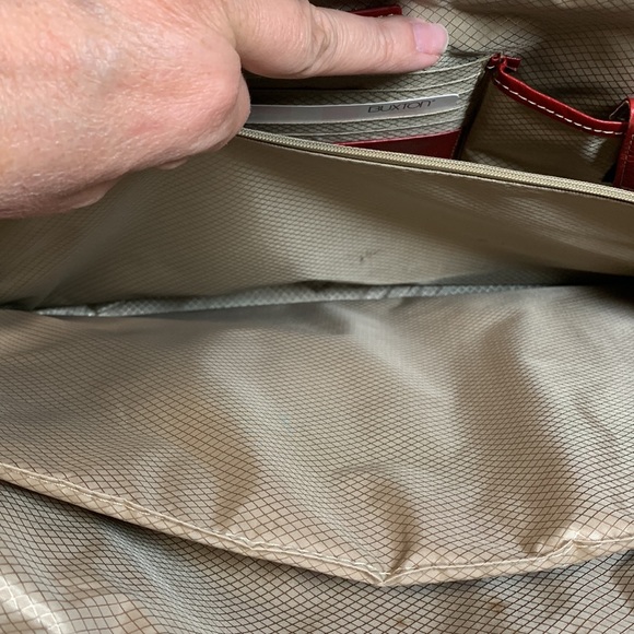 Buxton Euro Leather Business Tote - Picture 7 of 11